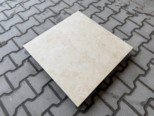 Jasny gres beżowy tarasowy plamoodporny