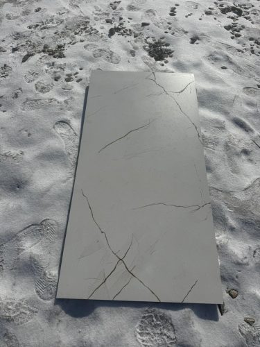 PŁYTKA 60X120 Z ŻYŁKAMI