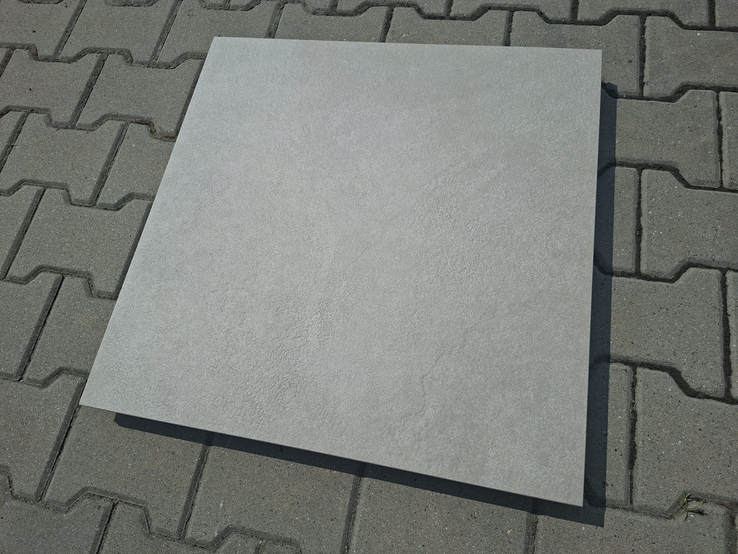 Stoneline Kiesel 60x60x20 Gat (4) Płytki gresowe antypoślizgowe pod altanę