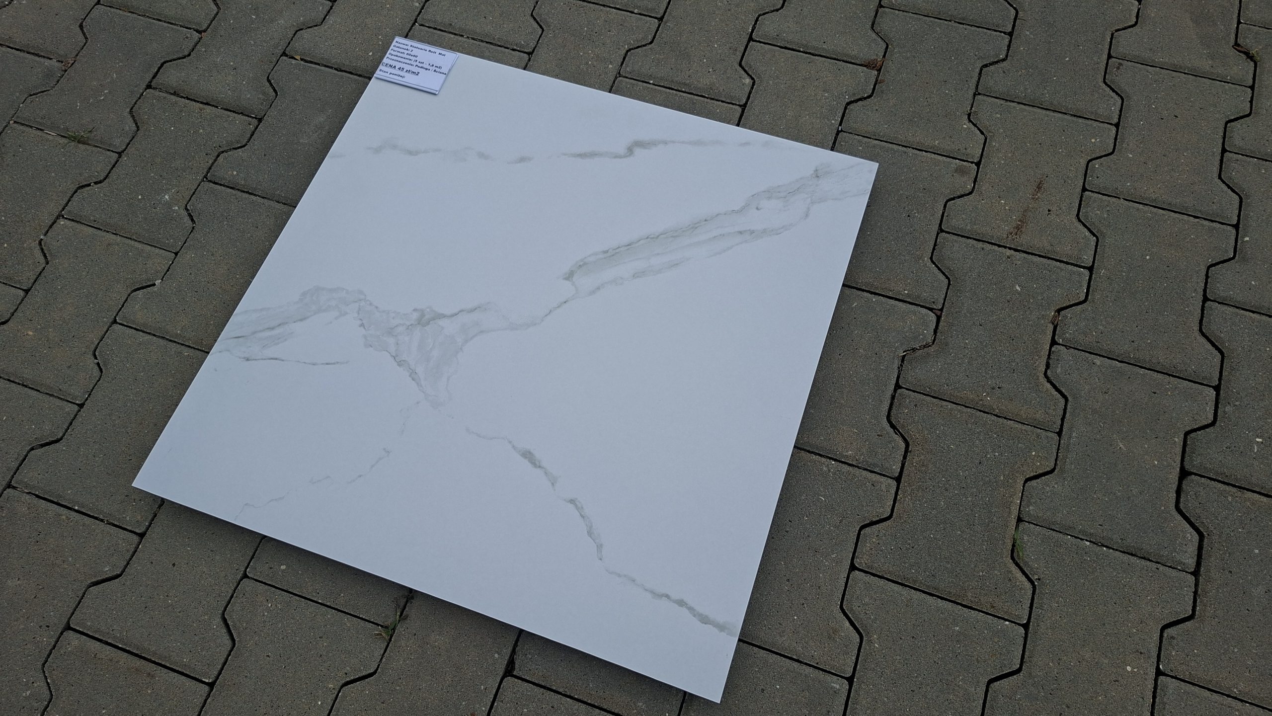 Statuario 60x60 Gat (3) Płytki białe z szarą żyłką